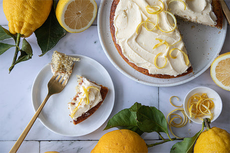 Lemon and poppy seed cake in the air fryer