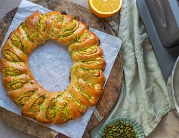 Pistachio and orange wreath
