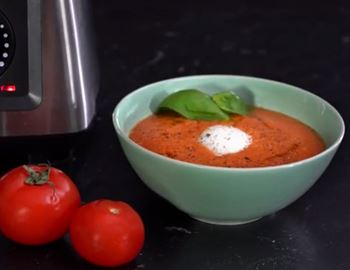 Tomato soup with red curry paste